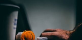 ドラッグとラッパーの関係:リーン、パーコセット、フェンタニル ラッパーのドラッグ使用が日本にも影響している