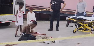 YNW Melly:二重殺人事件による裁判と音楽の交差点 YNW MellyのMuder on MindのMVのシーン