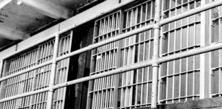 服役中のラッパー10選:リルダークらが直面するトラブルとRICO法の関係