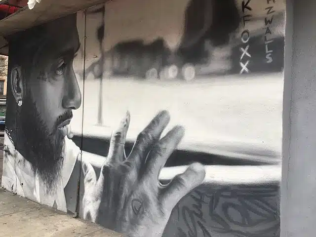 遂にニプシー・ハッスルの殺害犯エリック・ホルダーの有罪判決確定 Kidfly182, CC BY-SA 4.0 https://creativecommons.org/licenses/by-sa/4.0, via Wikimedia Commons