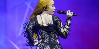 Ice Spice、異常な見た目の変化にドラッグの懸念 Ice Spice delivered a high-energy performance in the Mojave Tent at the Coachella Valley Music and Arts Festival in Indio, California, on April 13, 2024. Captured by Jay Calderon of The Desert Sun, this moment was shared via the USA TODAY NETWORK and Imagn Images.