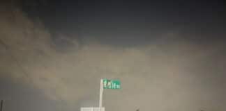 聖地巡礼その2:エミネムが幼少期を過ごした家に行ってみたら、そこはなんと…?! エミネムの育った家