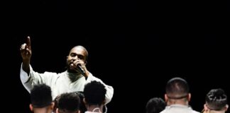 カニエ・ウェスト、ケンドリック・ラマーを全否定:「俺は奴の音楽が嫌いだ」〜プレイボーイカーティ新作に激怒 Kanye West カニエウェスト