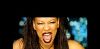 En Vogue(アン・ヴォーグ)の歌手、長年の車中生活を明かす