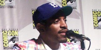 アンドレ3000がピアノを背負ってMet Gala2025に登場。その意図は…?