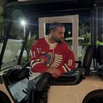 『The Carter』監督Adam Bhala LoughがDrakeの無名時代、Lil Wayneのツアーバスに「ドークすぎて」乗れなかったエピソードを明かした証言記事イメージ