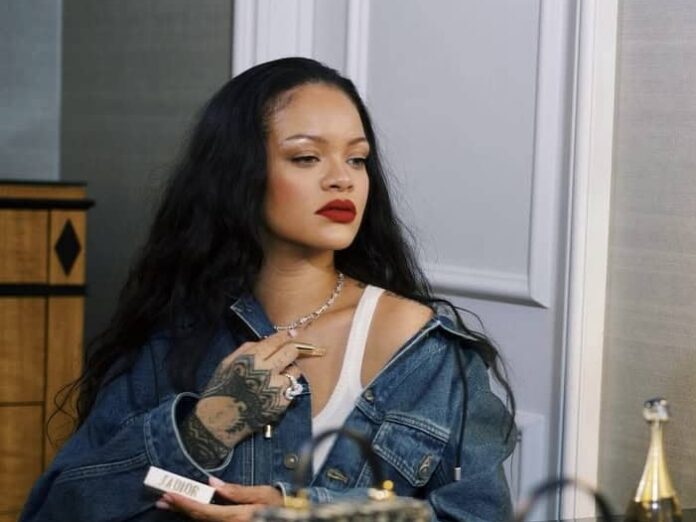 Rihanna自宅銃撃事件、容疑者のSNS異常投稿が現実の危険行動に発展、家族は無事も現代SNS文化の危険性を示すニュース記事イメージ