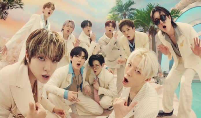 TREASURE（トレジャー）のメンバー集合写真