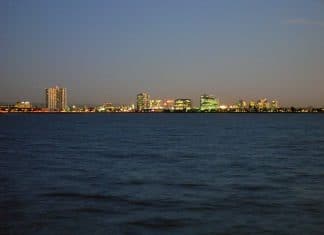 オークランドのスカイライン（夕景）