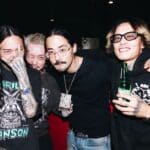 肩を寄せて並ぶFUJI TRILL、NevalOne、Jin Dogg、TYOSiN