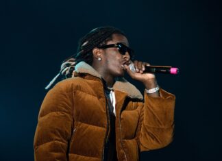 2019年7月12日のOpenair Frauenfeldでマイクを手に歌うYoung Thug